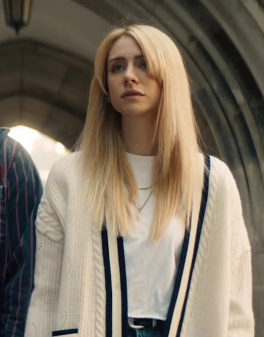 KiEQTX84 Cate Dunlap (Maddie Phillips) 02.jpg